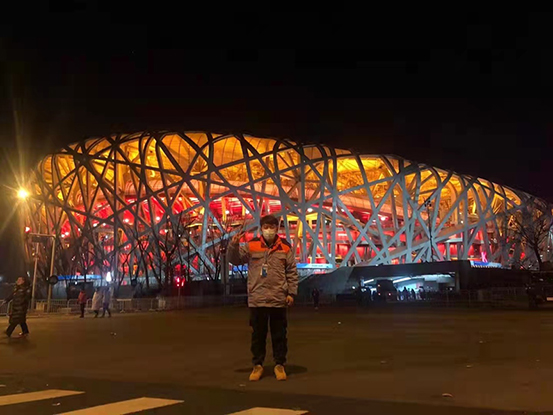 王伟.jpg 王伟.jpg